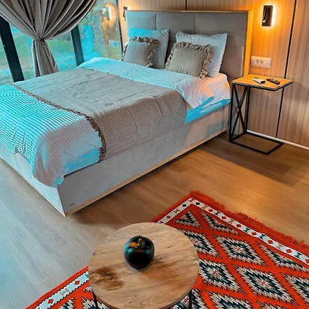 Luxury tent Capsule House Theth
