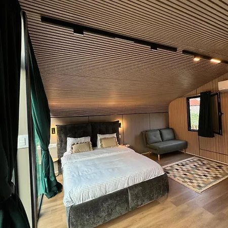 Capsule House Theth *